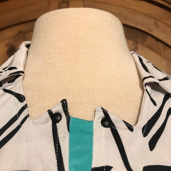 2 a Tee Shirt - Picture 2 of 6